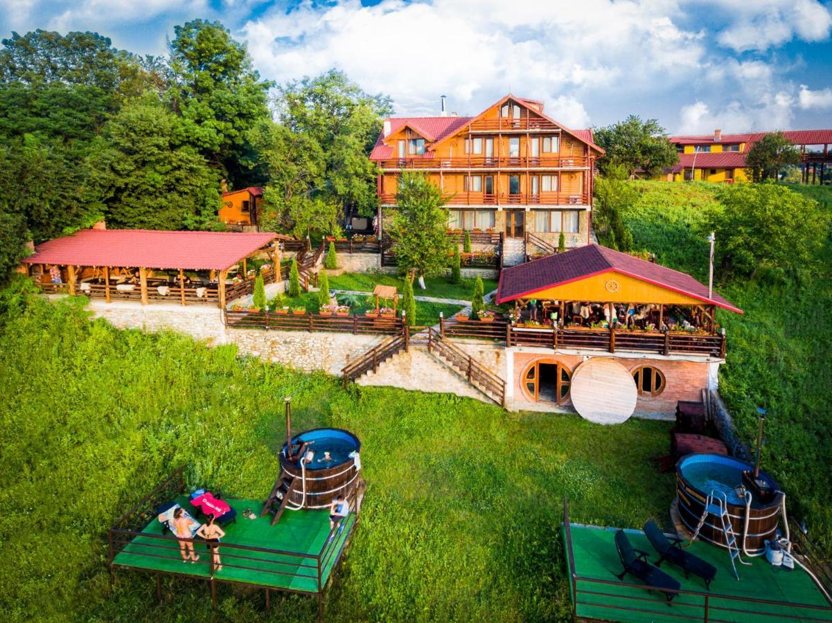 Hotel Pensiunea La Maria Lu' Sandoiu Poenari Exteriér fotografie